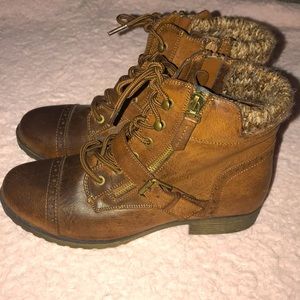 SO Brand Cute & Cozy Boots 👢 !!!!!!!!!!